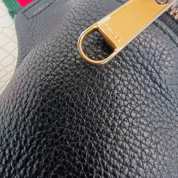 EXTREMELY RARE XXL Gucci Black Gucci Printed Bum Bag Crossbody Italian Calfskin. - Picture 10 of 16